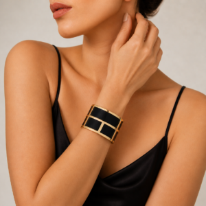 Bracelet manchette ARTIFICIA noir doré